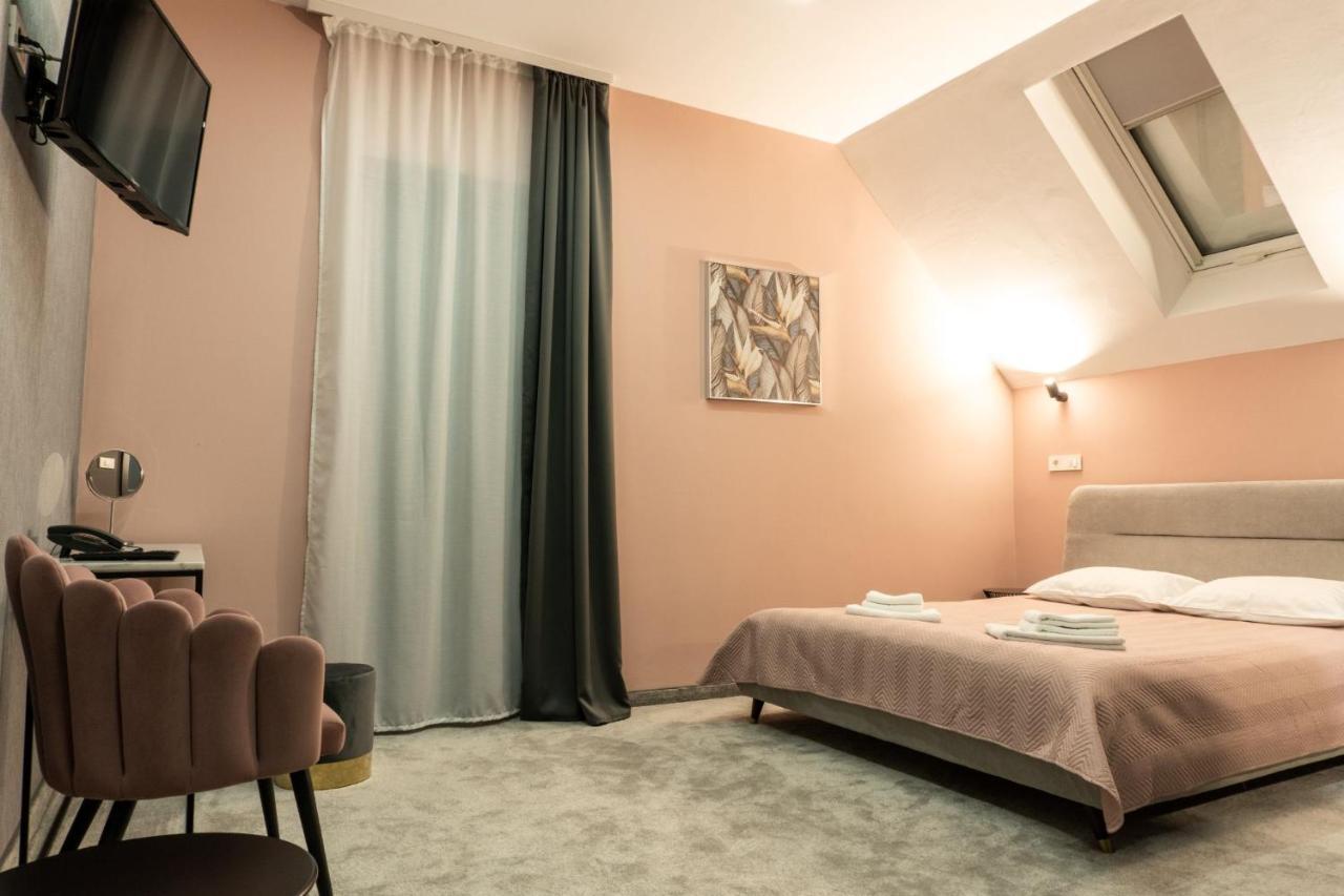 Pensiunea Qubik Praid Ocna de Jos Esterno foto